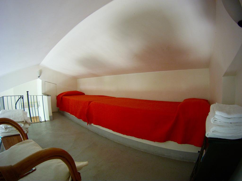 Agriturismo Valle Siriaca Кастельнуово-ди-Порто Экстерьер фото