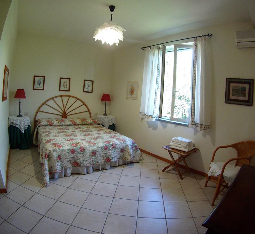 Agriturismo Valle Siriaca Кастельнуово-ди-Порто Экстерьер фото