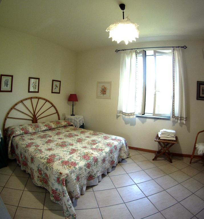 Agriturismo Valle Siriaca Кастельнуово-ди-Порто Экстерьер фото