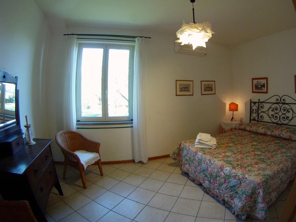 Agriturismo Valle Siriaca Кастельнуово-ди-Порто Экстерьер фото